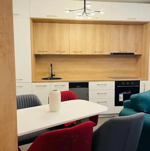 Little - 1r In Tineretului Bucareste